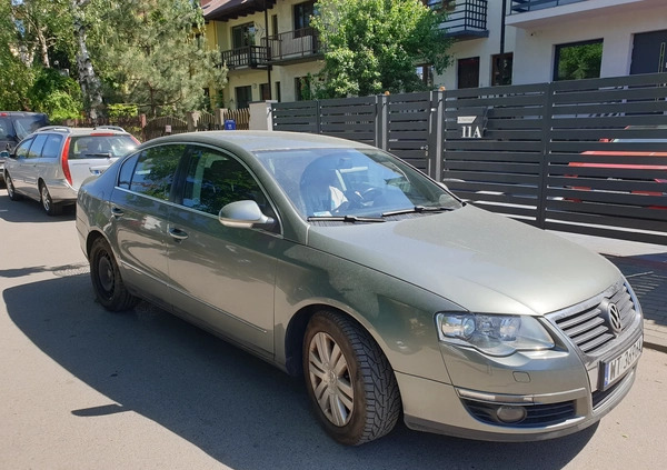 Volkswagen Passat cena 15000 przebieg: 261196, rok produkcji 2007 z Warszawa małe 37